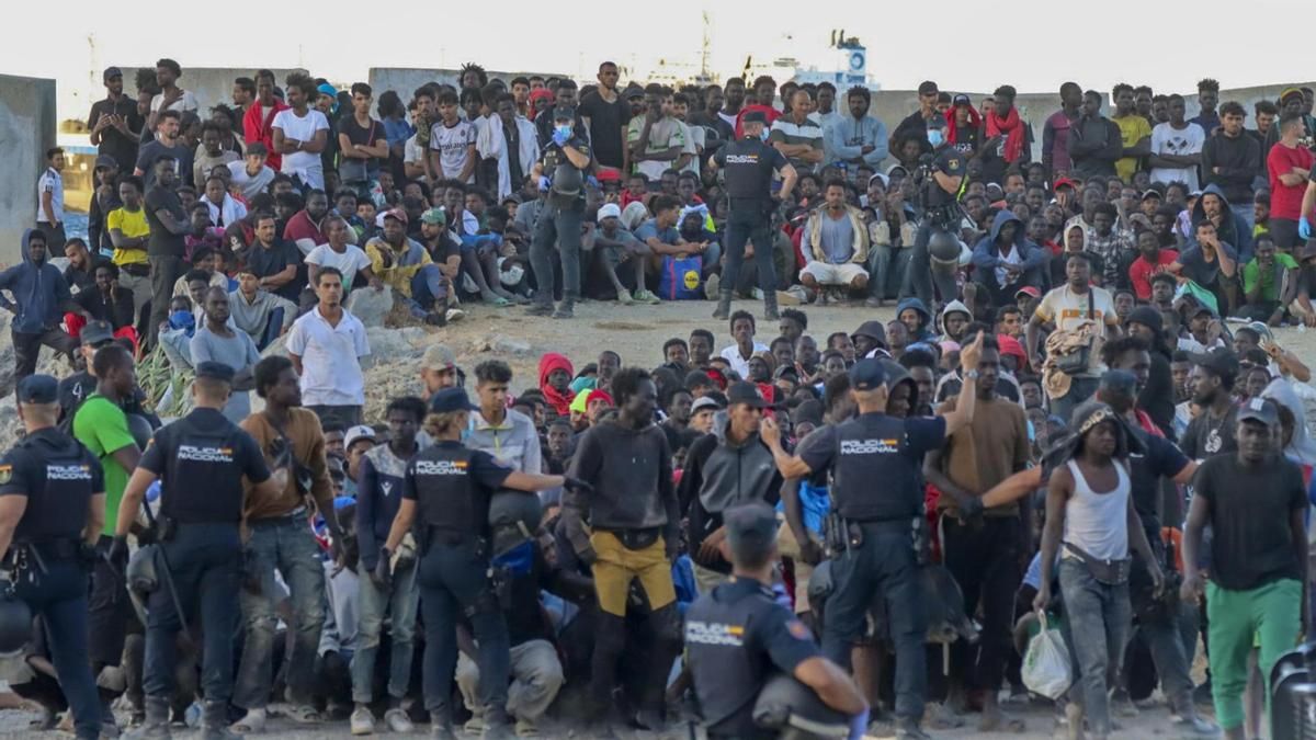 Ante la escalada racista y la crisis migratoria en Ceuta
